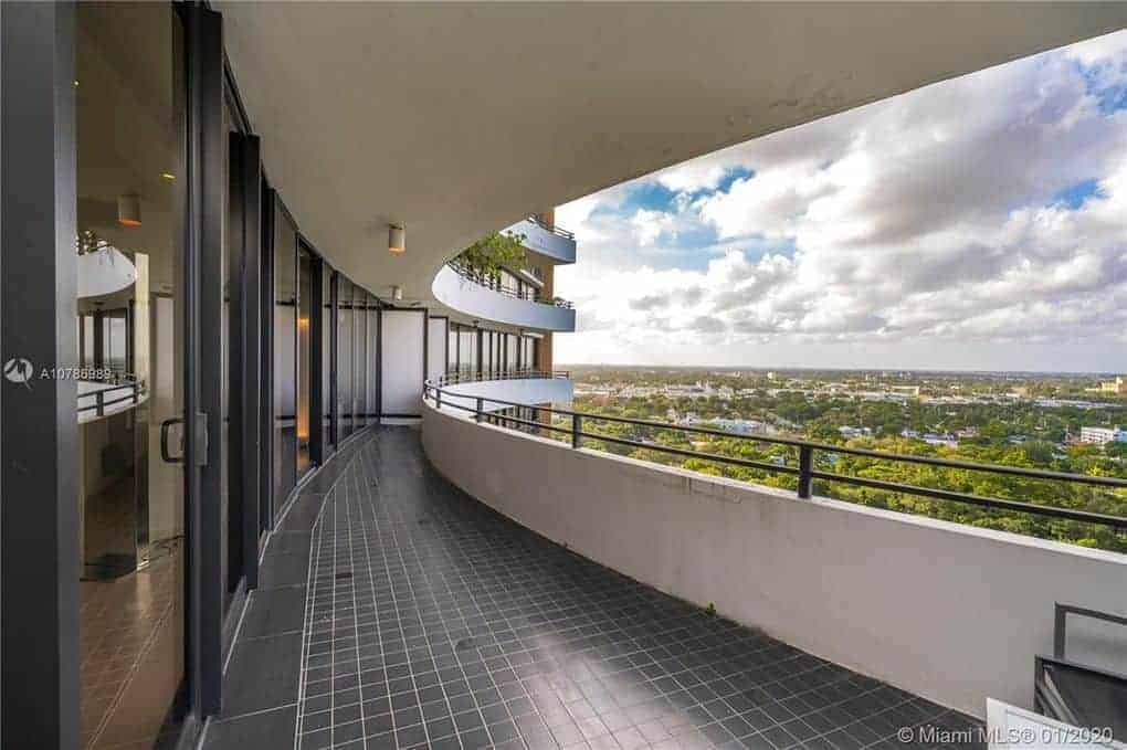 720 NE 69th Street Apt 22n Miami FL 33138
