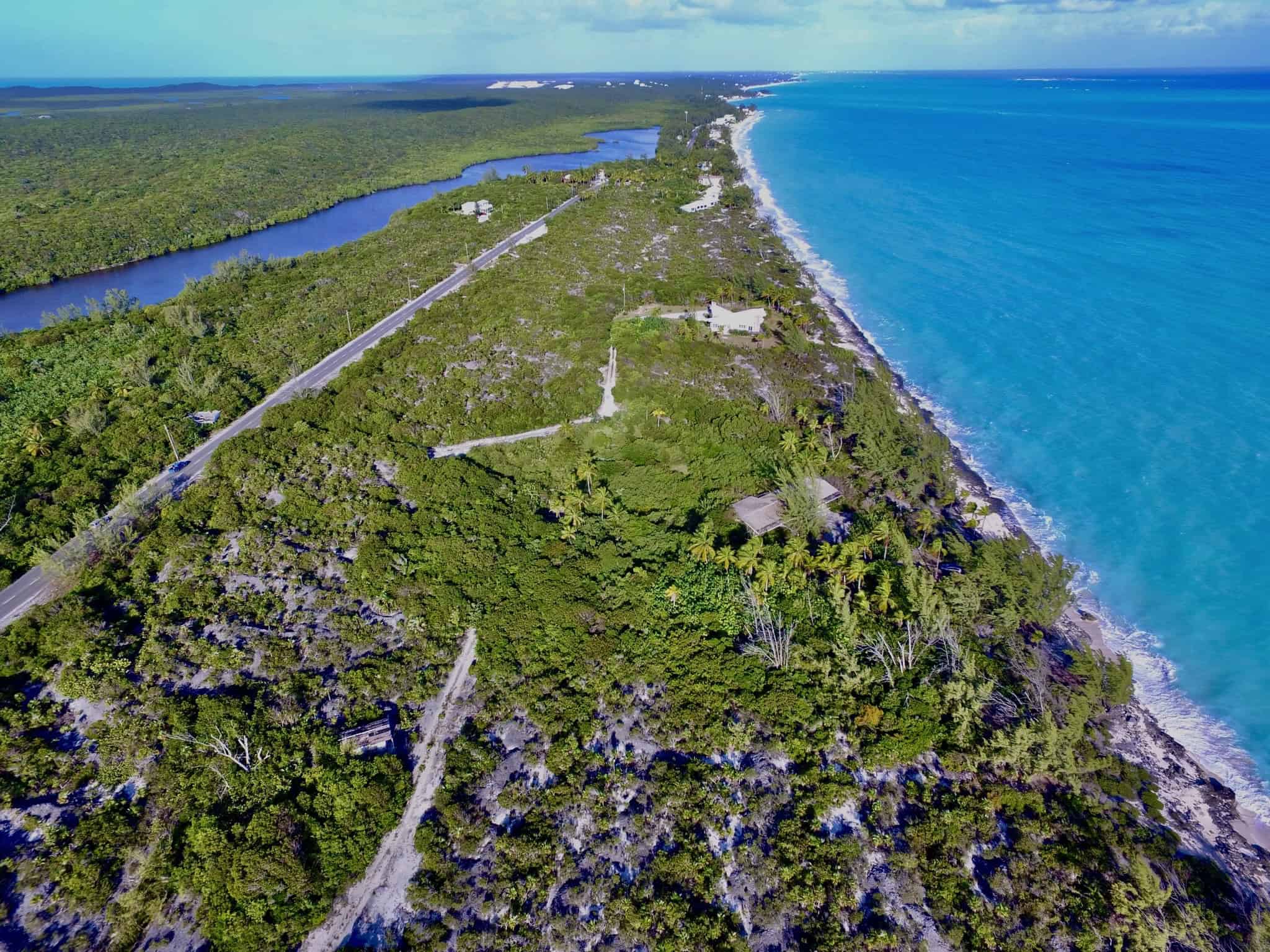 Queen's Highway Exuma BS