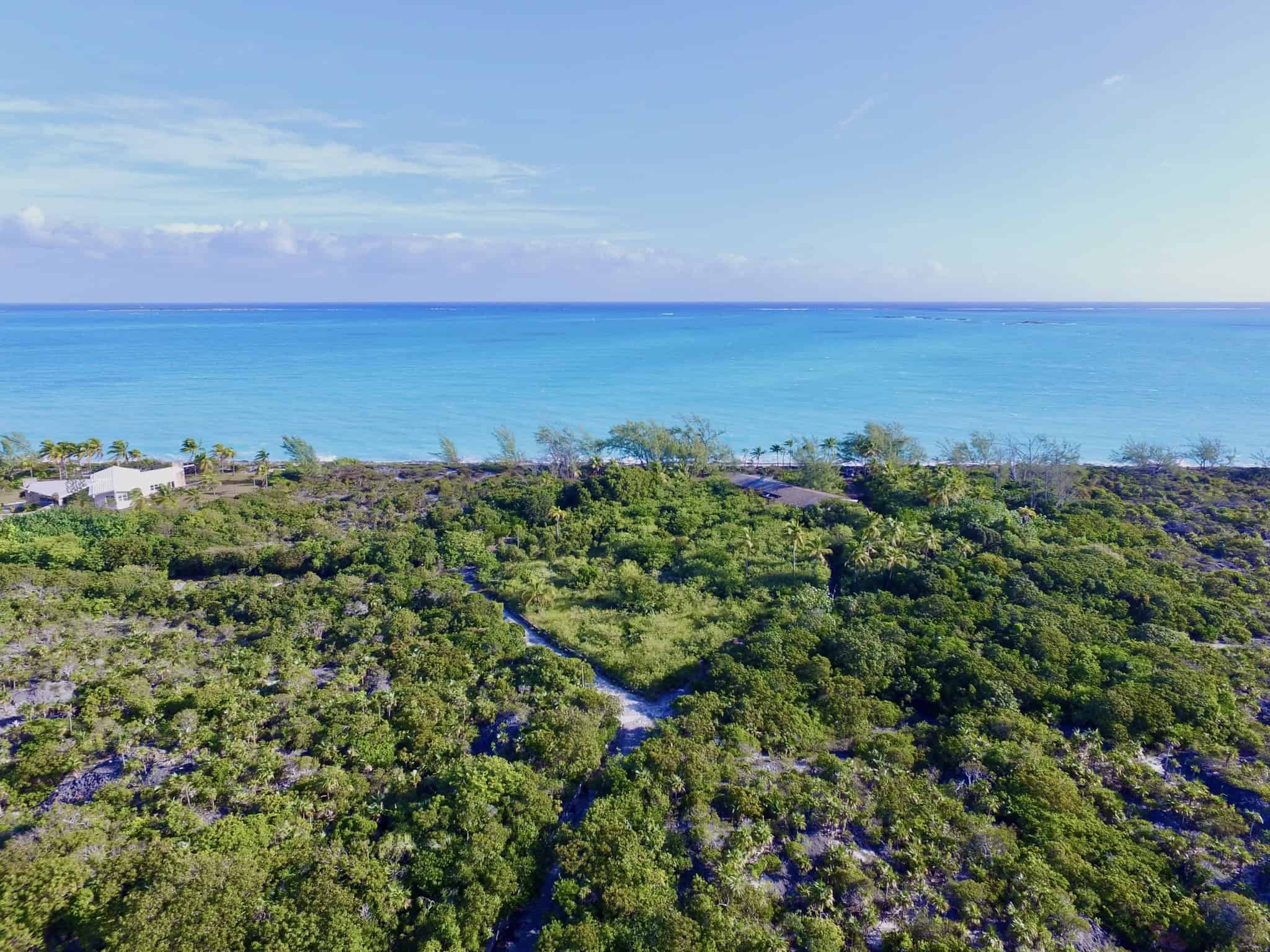 Queen's Highway Exuma BS
