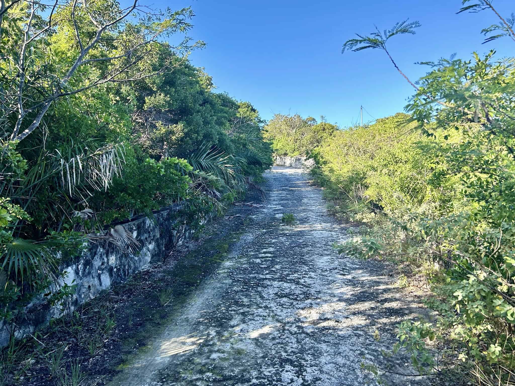 Queen's Highway Exuma BS