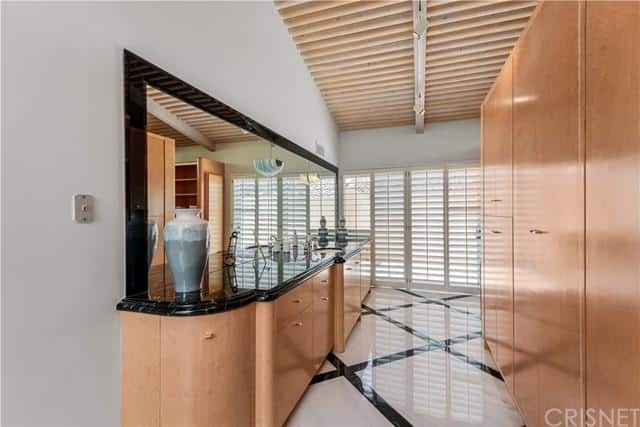 25120 Jim Bridger Road Hidden Hills CA 91302