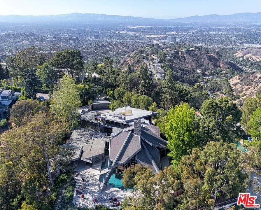 Bel Air CA 90077