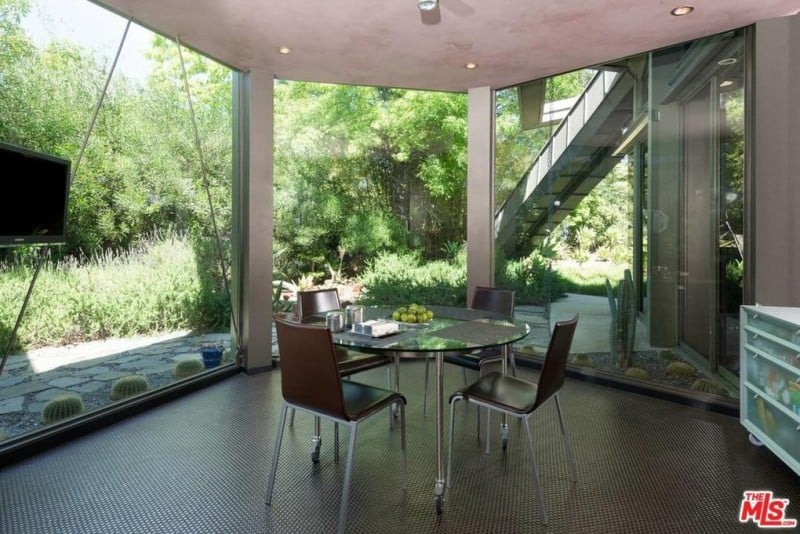 Bel Air CA 90077