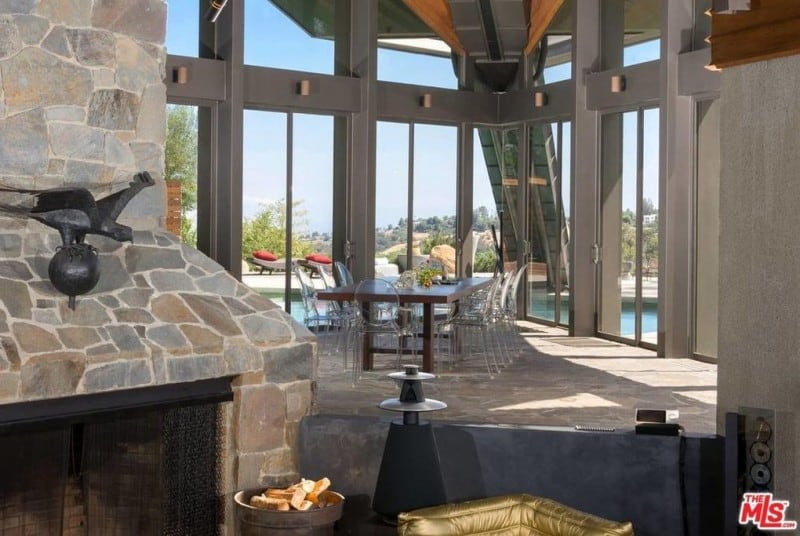 Bel Air CA 90077