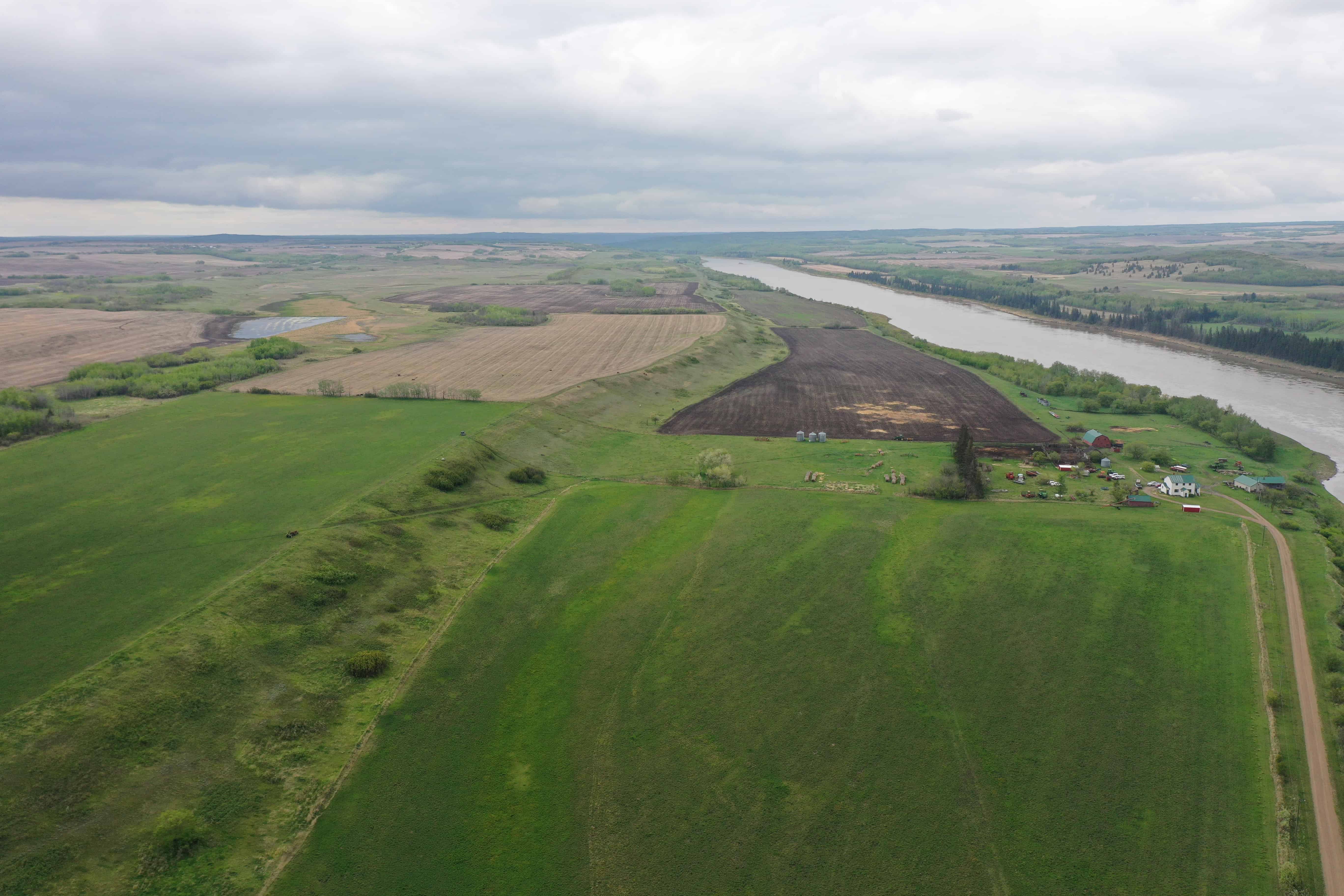 121048 Twp 555 Brosseau AB T0B 0P0