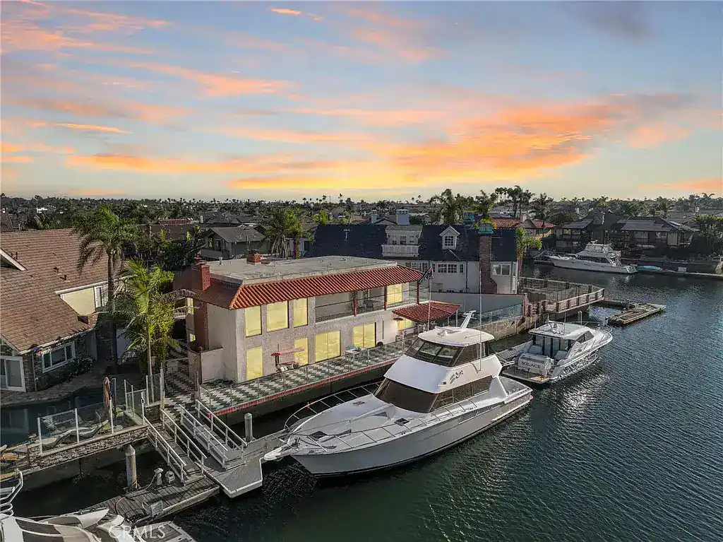 16352 Maruffa Circle Huntington Beach CA 92649