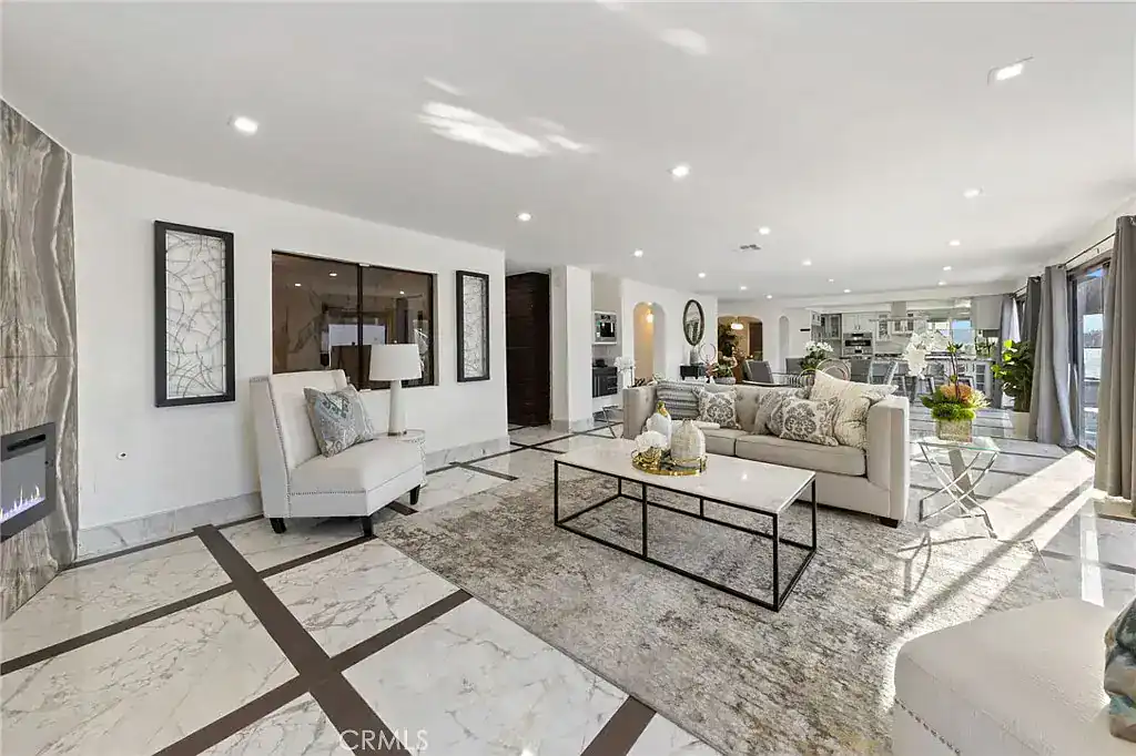 16352 Maruffa Circle Huntington Beach CA 92649