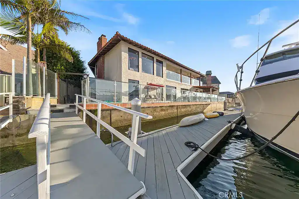 16352 Maruffa Circle Huntington Beach CA 92649