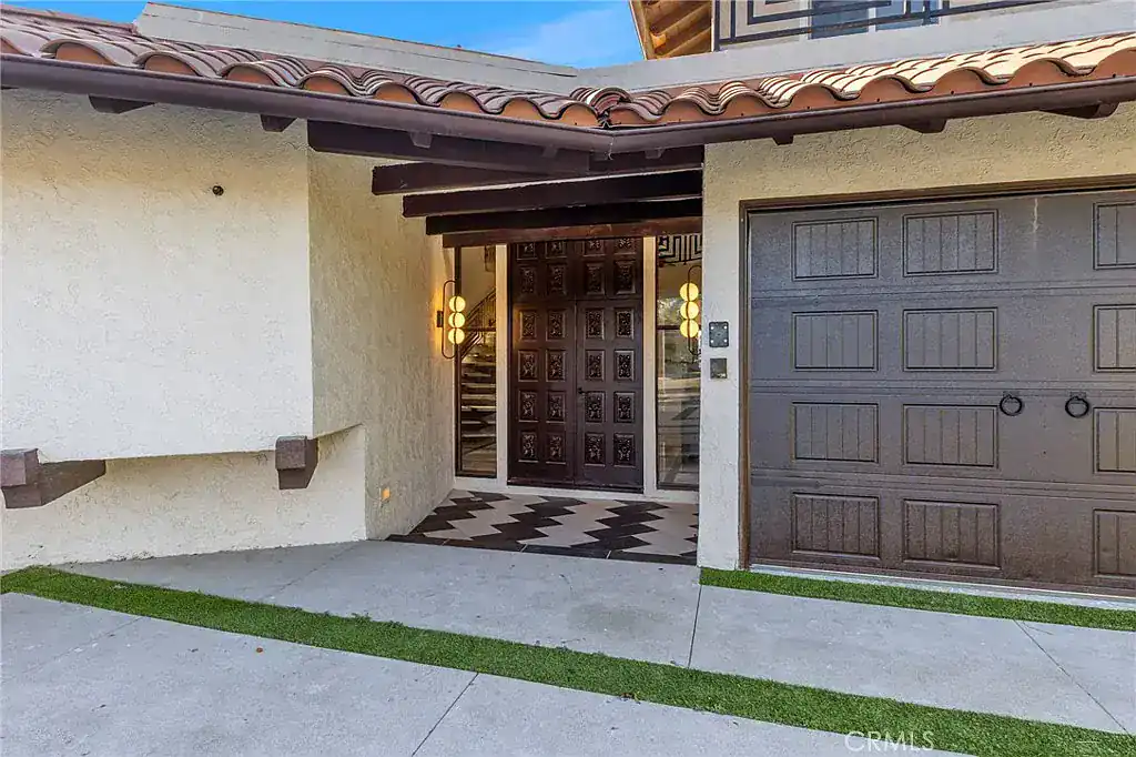 16352 Maruffa Circle Huntington Beach CA 92649