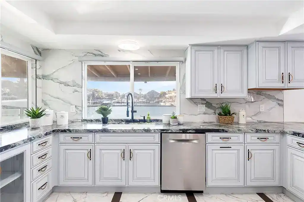 16352 Maruffa Circle Huntington Beach CA 92649