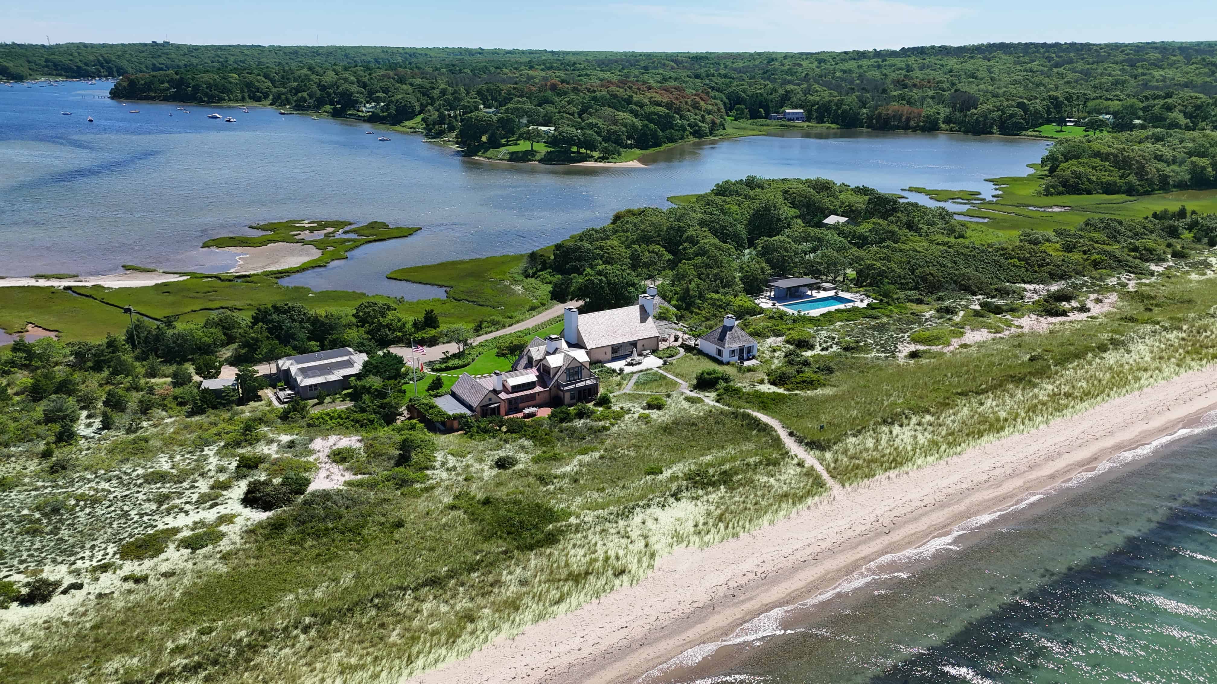 794 Chappaquonsett Road Vineyard Haven MA 02568