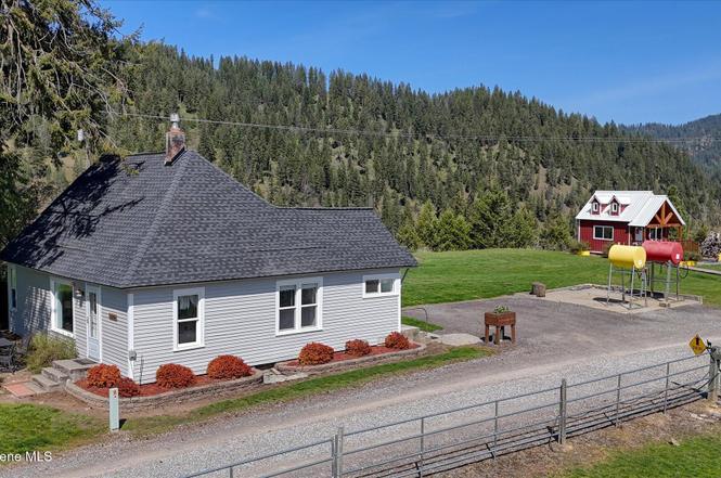 2885 S Folsom Ridge Road Coeur dAlene ID 83814