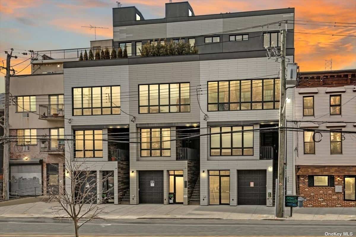 430 Van Brunt Street Red Hook NY 11231